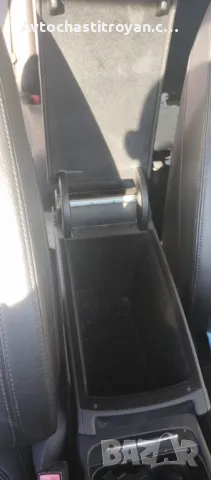 Кожен Подлакътник Vw Passat B6, снимка 2 - Части - 47372675