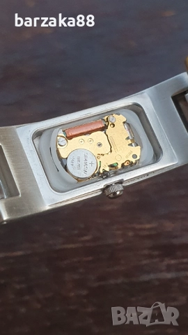 Дамски часовник с Диамант Mercedes Benz, снимка 8 - Дамски - 52208423