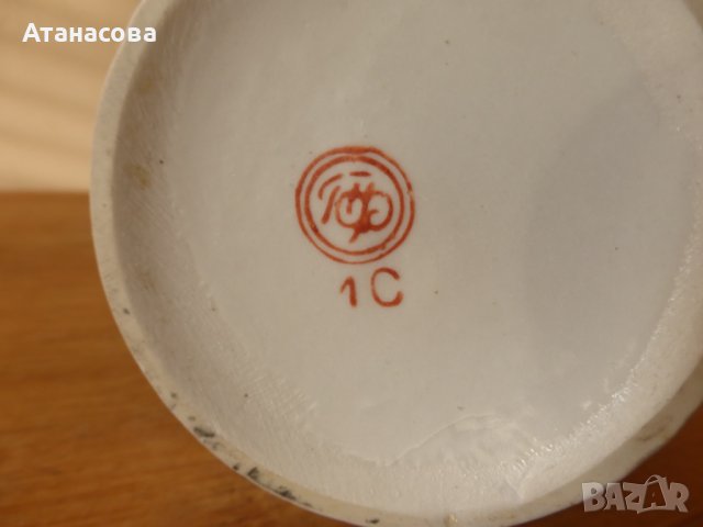 Украински порцеланов чайник Ромео и Жулиета 1975 г, снимка 9 - Аксесоари за кухня - 44246626