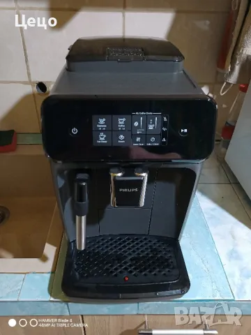 Кафем. като нова със гаранция Philips , снимка 3 - Кафемашини - 49137270
