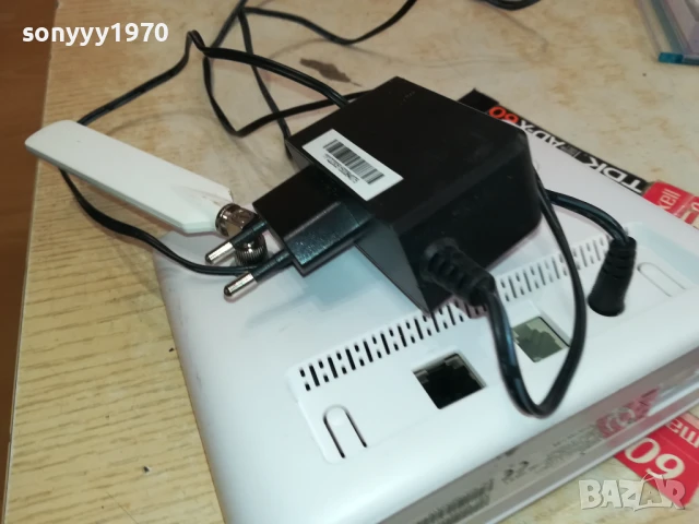 А1-РУТЕР С АНТЕНА И АДАПТЕР 1506250945, снимка 2 - Рутери - 50670286