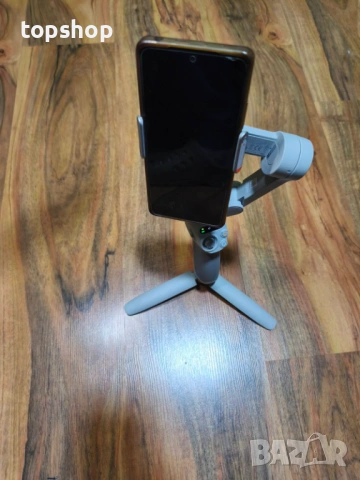 НОВ, ПРОВЕРЕН Гимбал за смартфон DJI - Osmo Mobile SE, бял  DJI Osmo Mobile SE е гимбал за смартфон, снимка 5 - Чанти, стативи, аксесоари - 53127038