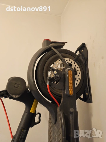 Xiaomi Pro 2 електрическа тротинетка + чантичка + стойка за стеназа стена, снимка 4 - Велосипеди - 53437329