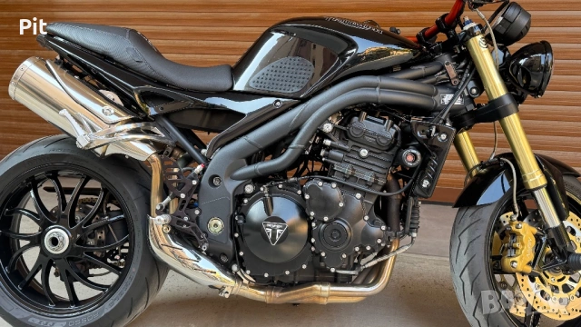 Triumph Speed Triple 1050. 180kS custom design, снимка 10 - Мотоциклети и мототехника - 53663520