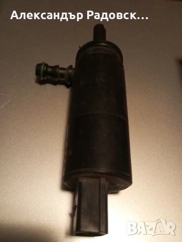 Помпа за течността на чистачките за 2010 Фолксваген Пасат , снимка 2 - Части - 53623180