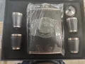 Подаръчен комплект с манерка и шотове Jack Daniels , снимка 1