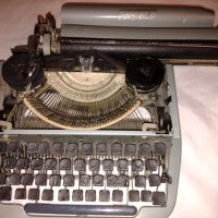 Пишеща машина , снимка 2 - Други ценни предмети - 34571558