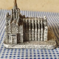 сувенир Duomo di Milano , снимка 2 - Ръчно изработени сувенири - 39581947