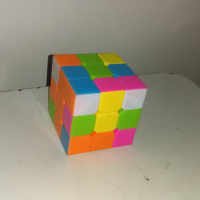 Кубче на Рубик, снимка 1 - Игри и пъзели - 36152337