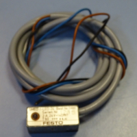 Индуктивен сензор Festo SMEO-1-LED-24 proximity switch, снимка 3 - Резервни части за машини - 44603169