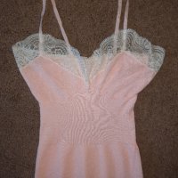 Нова розова рокличка с рязана дантела S размер , снимка 3 - Рокли - 41047155