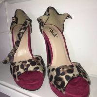 Fiorelli велурени токчета, снимка 3 - Дамски обувки на ток - 36287260