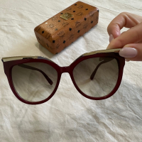 Дамски слънчеви очила MCM, снимка 2 - Слънчеви и диоптрични очила - 44841035