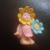 Мини статуетка/ фигурка на детенце цвете, снимка 1 - Декорация за дома - 42020921