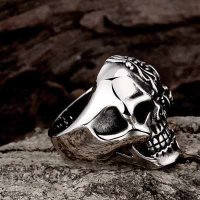 Мъжки пръстен - череп с циркон, хеви метъл, пънк, снимка 1 - Пръстени - 42105791