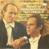 Mozart two Quartets-Грамофонна плоча-LP 12”, снимка 1 - Грамофонни плочи - 36340911