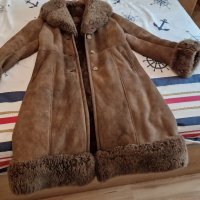 Продавам дамско зимно кожено палто от естествена кожа. , снимка 1 - Палта, манта - 42282404