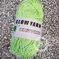Удивително Светещо Влакно / Прежда за Коса - GLOW Yarn Hair Braids! КОД : glow9 💗 👑 💋, снимка 6 - Аксесоари за коса - 41720736