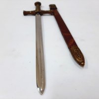 Екскалибур, мечът на крал Артур, колекционерски сувенирен модел(1.3), снимка 9 - Антикварни и старинни предмети - 42331038