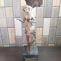 Бронзова Скулптура във Сребърно Покритие-Дамата със Чадъра 19 Век Испания , снимка 2 - Статуетки - 42112272