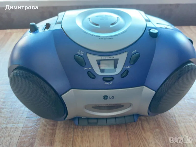 Продавам неработещ касетофон LG - за части, снимка 1