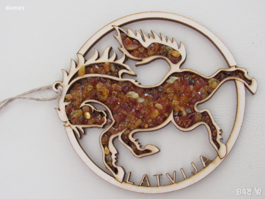 Сувенир/коледна играчка с кехлибар-кон от Рига, Латвия, снимка 1