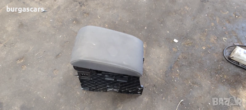 Подлакътник Vw Touran - 60лв, снимка 1