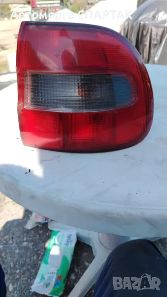 Ляв и десен стоп за Volvo V40, снимка 1