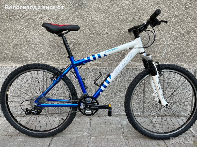 Алуминиев велосипед GIANT 26 цола  3х9 скорости палцови команди shimano DEORE преден амортисьор , снимка 1