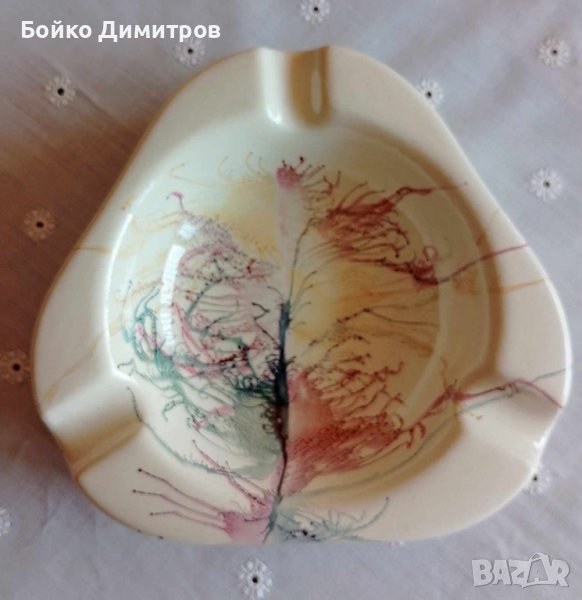 Продавам голям порцеланов пепелник, снимка 1