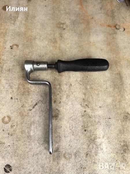 Ключ за демпфер, снимка 1