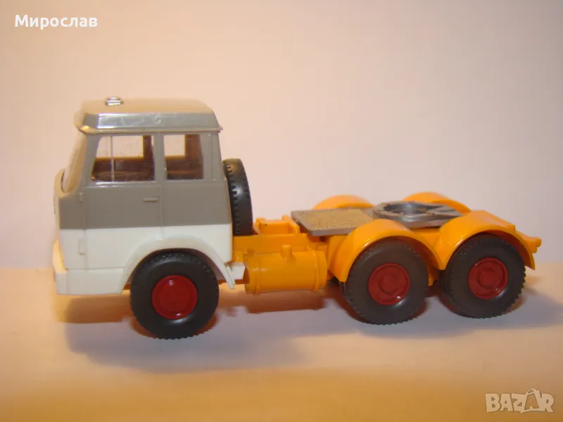 WIKING H0 1/87 HANOMAG HENSCHEL МОДЕЛ КАМИОН КОЛИЧКА ТИР, снимка 1
