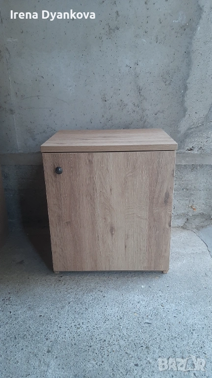 Нощно шкафче - 2 бр, снимка 1