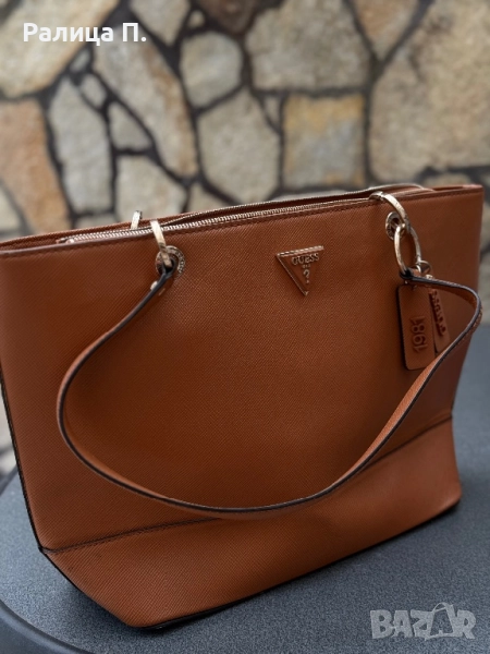 Голяма дамска чанта GUESS, снимка 1
