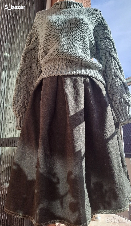 Нов сет от вълнена пола и пуловер , снимка 1