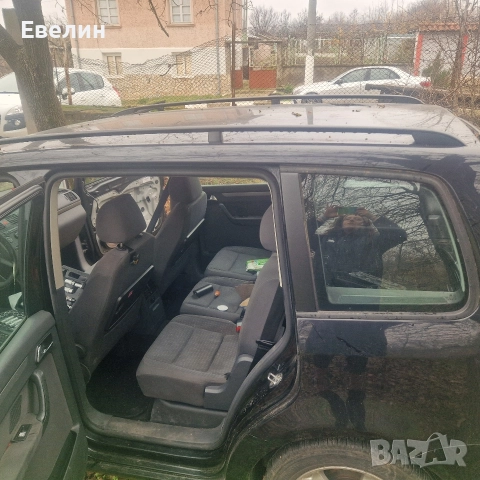 VW Touran 2006г 105кс 1.9 TDI, снимка 11 - Части - 52789555