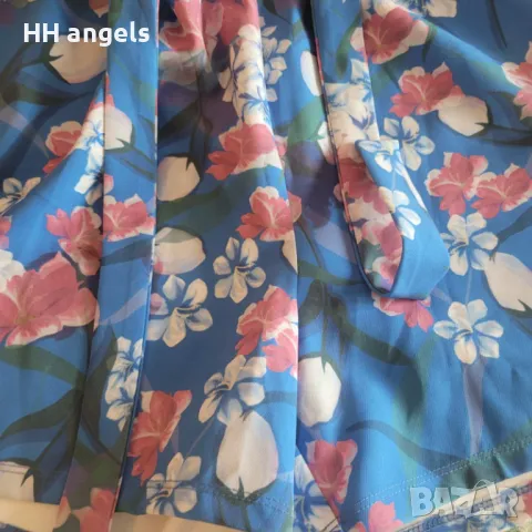 Guess чисто нови флорални панталонки, снимка 2 - Къси панталони и бермуди - 49418473