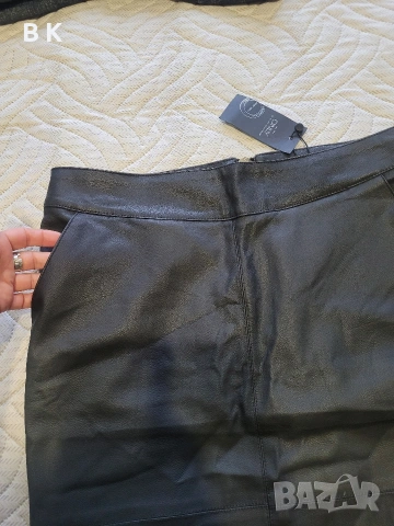 Нова кожена пола Only. 