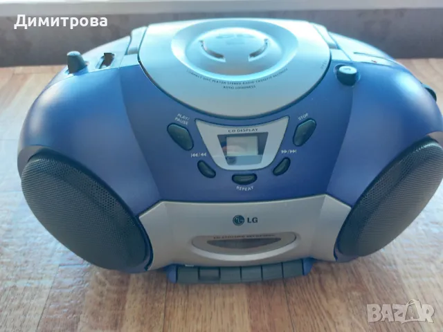 Продавам неработещ касетофон LG - за части