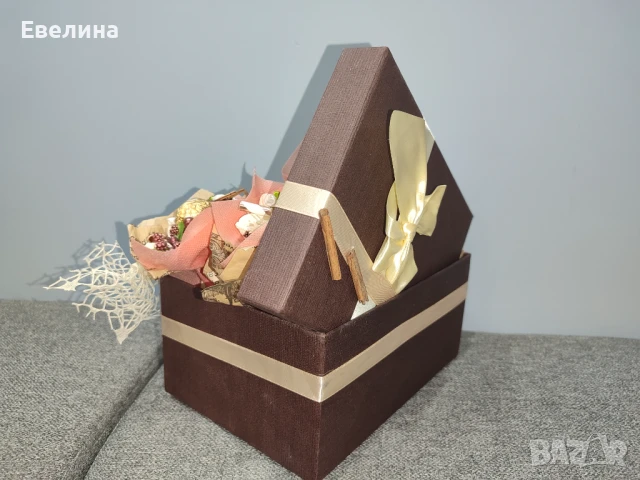 Кутия с бонбони за подарък Ferrero Rocher, снимка 7 - Декорация за дома - 51251646