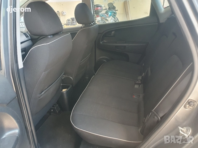 продавам кия венга, снимка 15 - Автомобили и джипове - 51467327