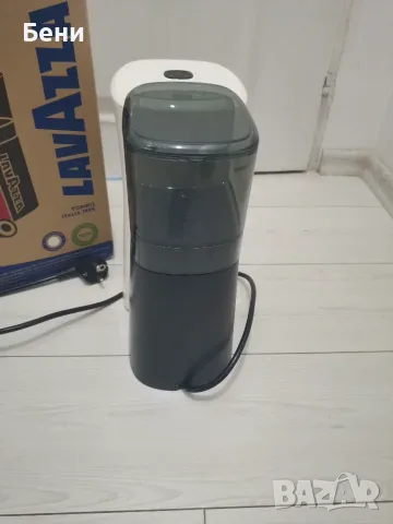 Продавам еспресо кафемашина Lavazza a modo mio , снимка 3 - Кафемашини - 55960188