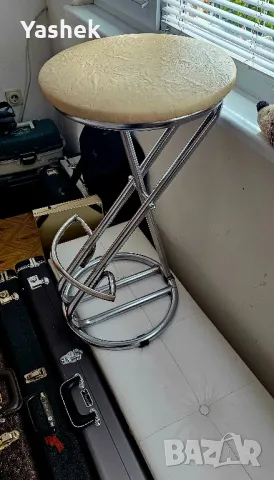 Продавам стол за музикант-китарист, снимка 5 - Китари - 49747994