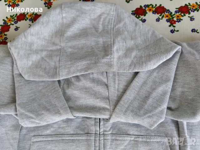 Сив суитчър с качулка., снимка 3 - Детски анцузи и суичери - 55834813