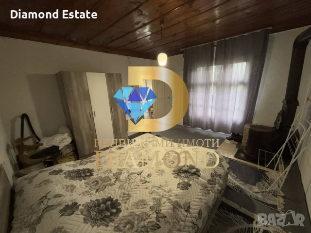 Едноетажна къща в с. Златна ливада, общ. Чирпан, снимка 2 - Къщи - 50725176