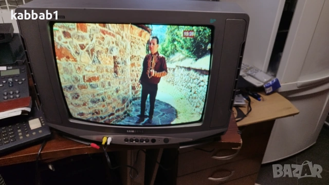 Телевизор Samsung CK - 20S1TB Цветен с кинескоп 20 инча.