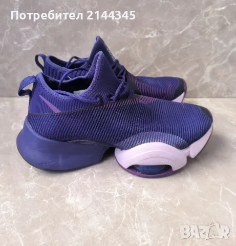 Nike дамски маратонки 40,5, снимка 1 - Маратонки - 48308025