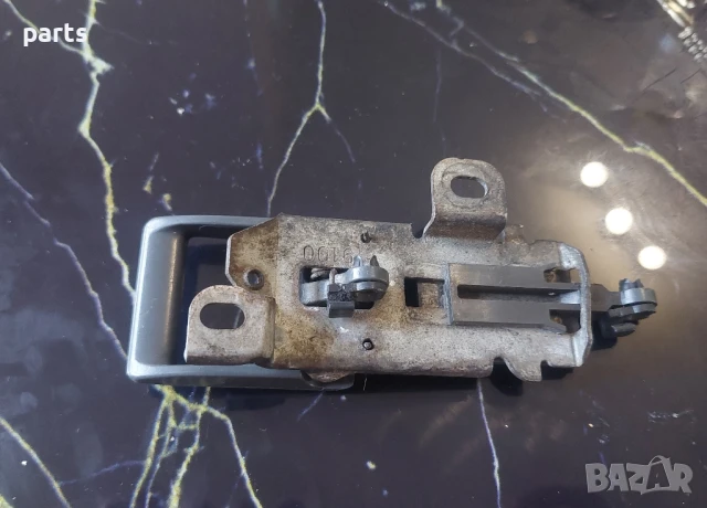 Вътрешна Дръжка Задна Врата Мицубиши Паджеро, снимка 4 - Части - 50970412