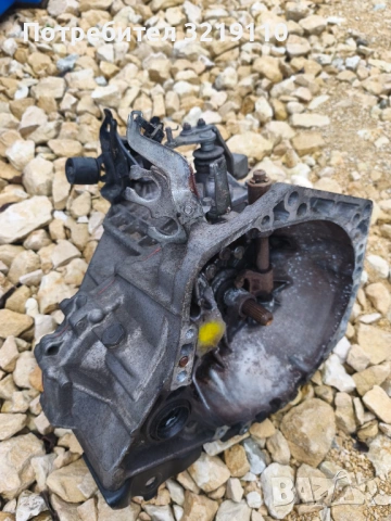 Toyota Yaris 2007 на части, снимка 3 - Автомобили и джипове - 53271577