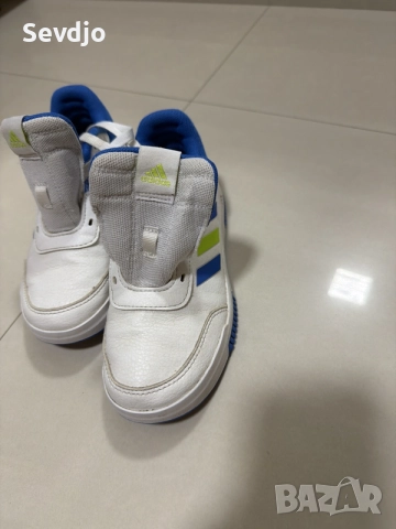 Детски маратонки adidas (33), снимка 2 - Детски маратонки - 56236945
